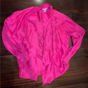VINTAGE - NEW SIZE M - HOT PINK BLOUSE